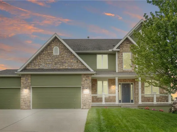 10154 N Lane Dr, Kansas City, MO 64157