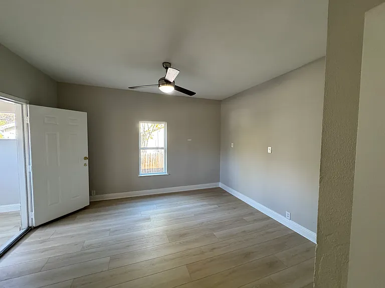 3800 Virginia Blvd — Photo 5