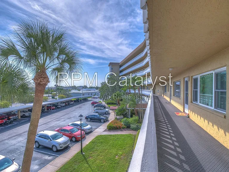 8950 Park Blvd #310 — Photo 37