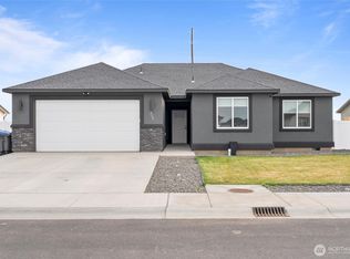 922 Q St SW, Quincy, WA 98848