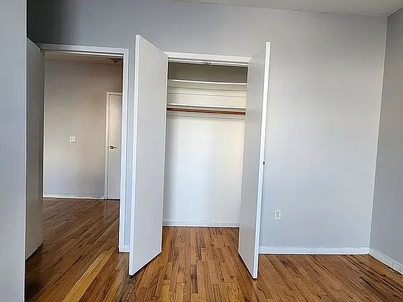 2nd image of 333 E 108th St APT 5A