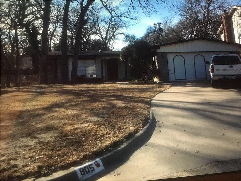 1st image of 805 N Peniel Ave