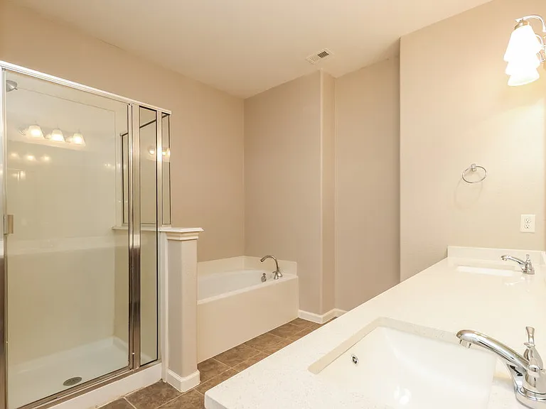 443 Oak Chase Dr — Photo 11
