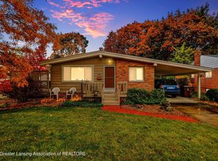 2422 Ridgeline Dr, Lansing, MI 48912