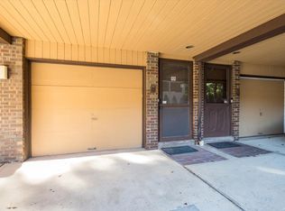 27 Bond St UNIT D, Great Neck, NY 11021