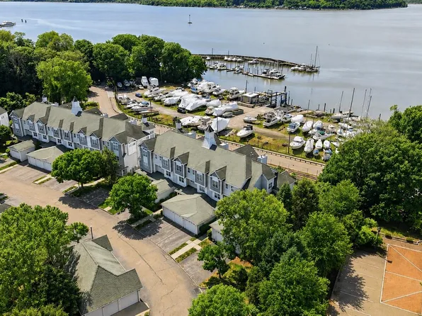 323 Waterside Close, Peekskill, NY 10566