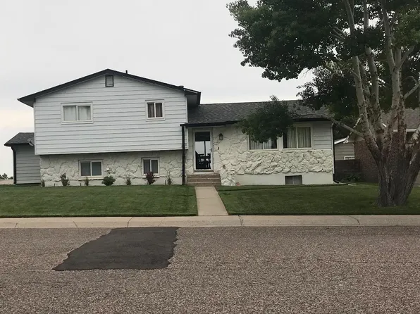 21 14th St, Wheatland, WY 82201