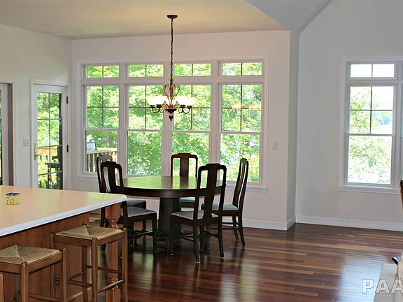 5th image of 8049 Oak Run Dr