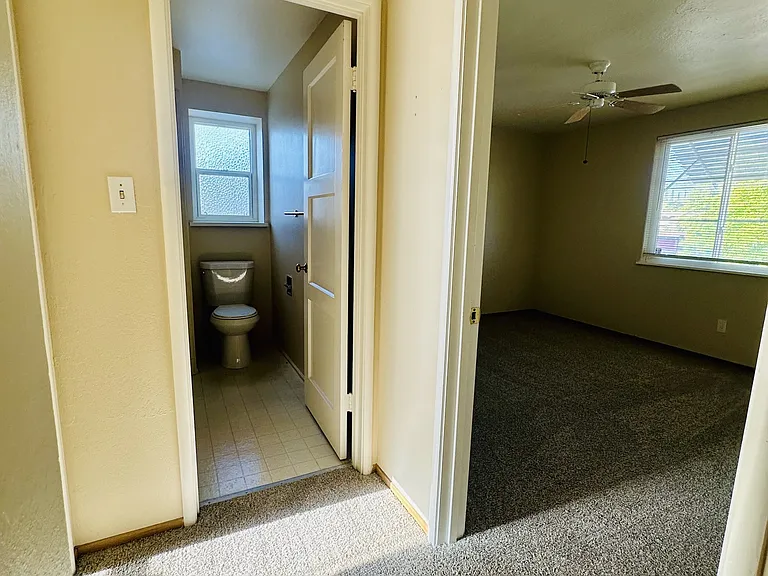3178 Hillview Ct — Photo 17