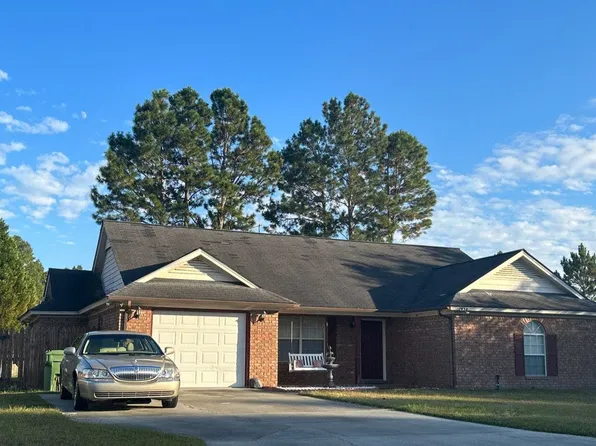 1938 Heathrow Dr, Hinesville, GA 31313