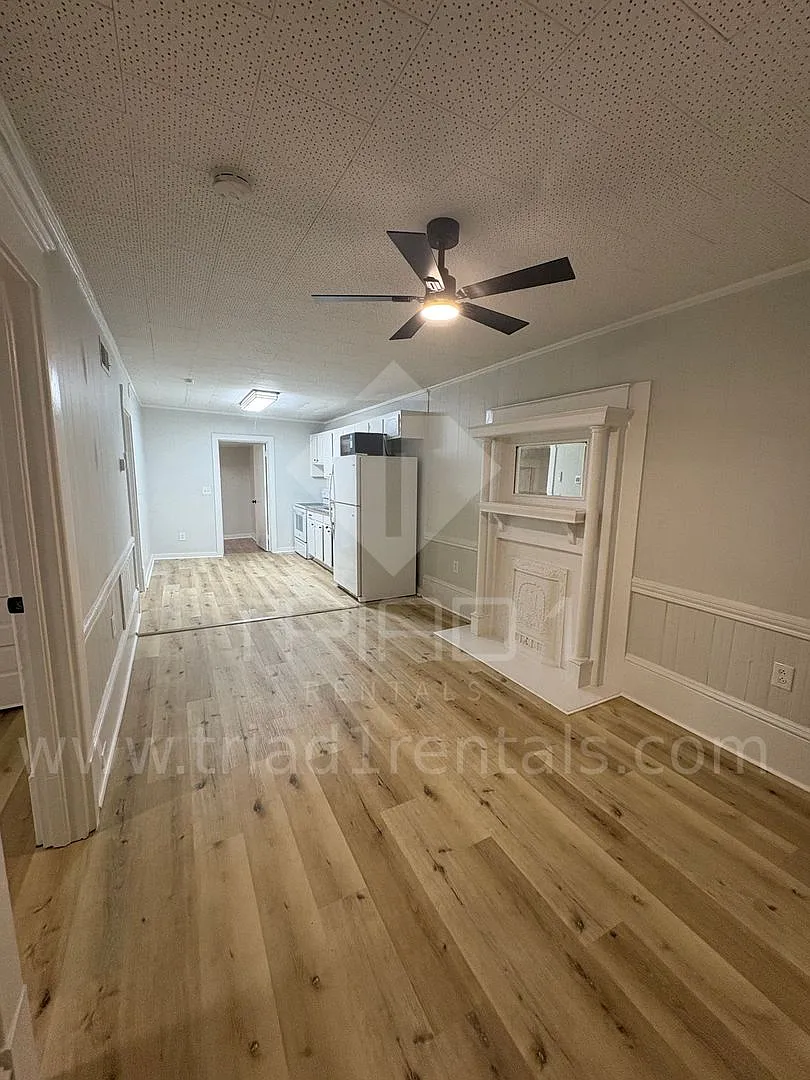 2423 Patria - WS — Photo 2