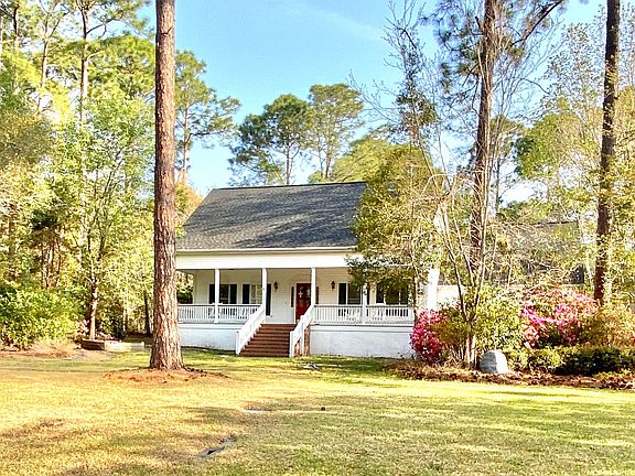 5th image of 221 Country Club Drive SW