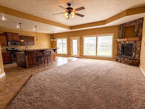 2nd image of 3805 S Boulder Creek Ln