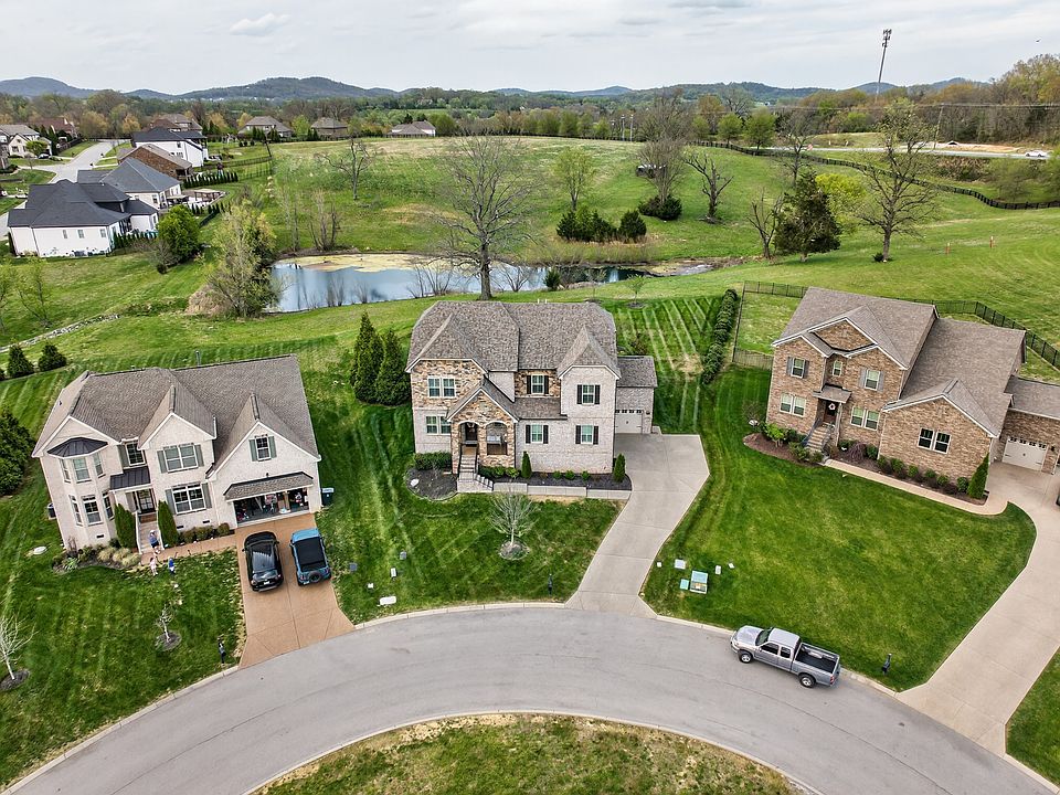 1st image of 316 Bayberry Ct