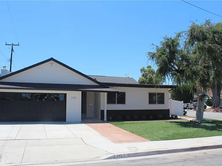 3157 Cork Ln — Photo 2