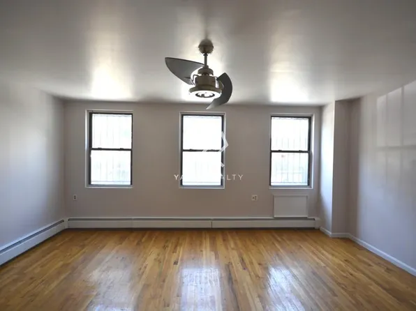 34 Schaefer Street image 1 of 12