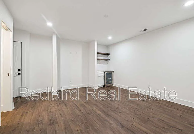 2050 McKinley St — Photo 12