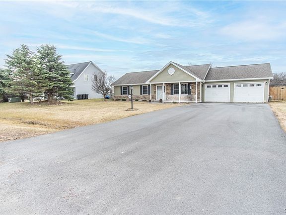 4th image of 25785 Liberty Ave