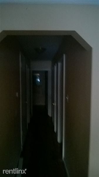 6013 Artesian Hallway