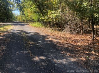 703 East Rd, Wagoner, OK 74467