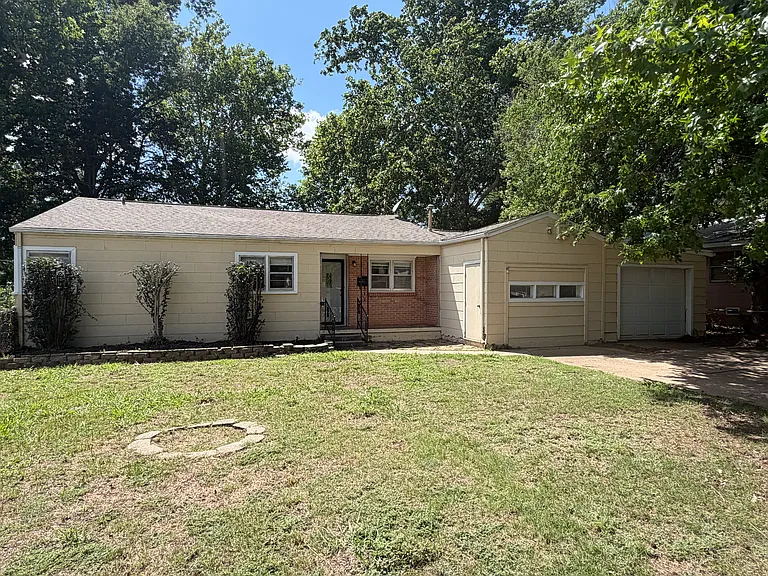716 S McFarland St — Photo 1