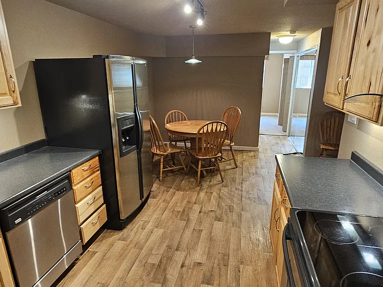 928 N Taft Hill Rd — Photo 4