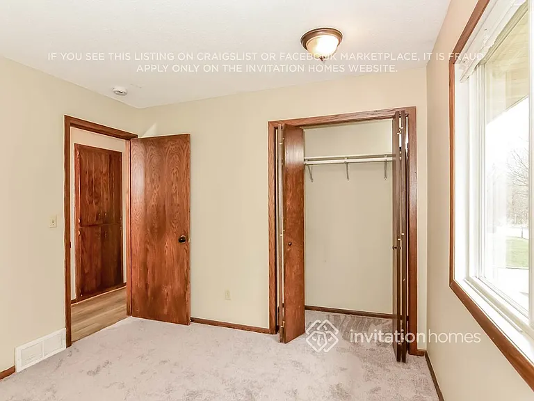 2601 E 121st St — Photo 12