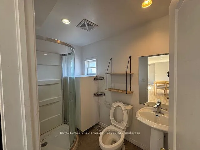 23 George St N — Photo 9