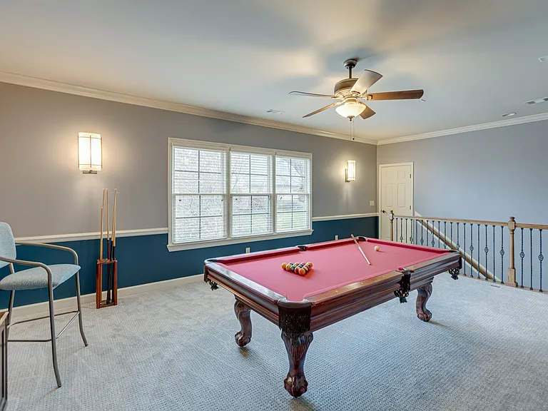 219 King Arthur Cir — Photo 12