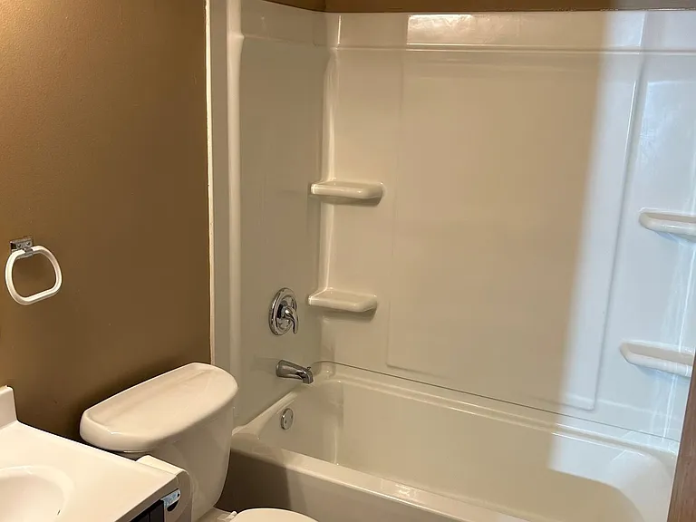 1022 A St #5 — Photo 13