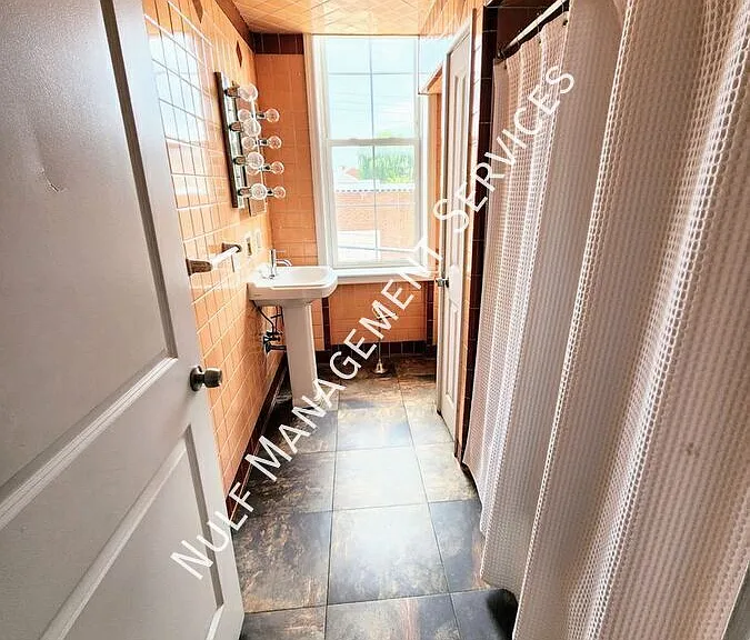 158 48th St #2 — Photo 6