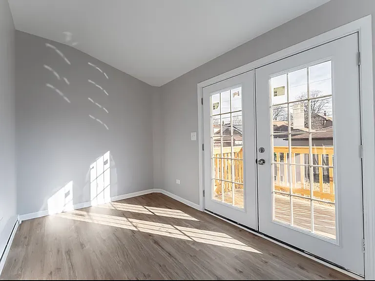 3617 Scoville Ave — Photo 3