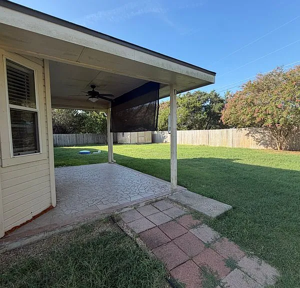 715 Lakeview Dr — Photo 20