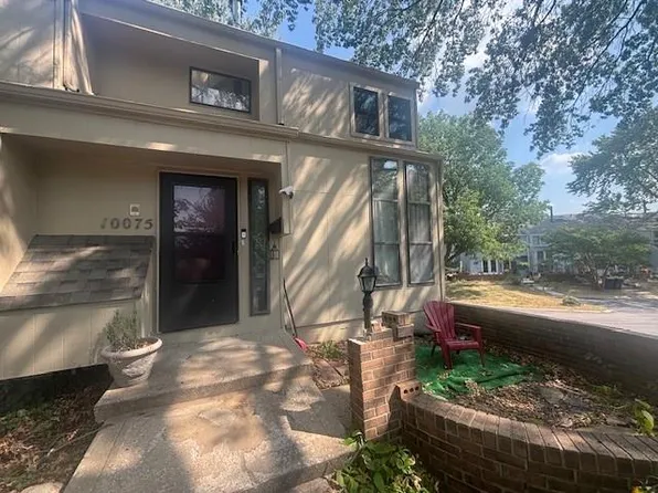 10075 N Locust St, Kansas City, MO 64155