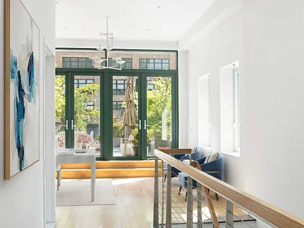 286 Spring Street PH image 17 of 18