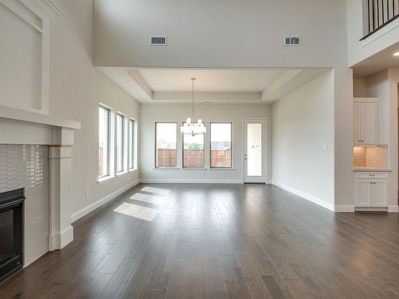 The Marigold Family Room