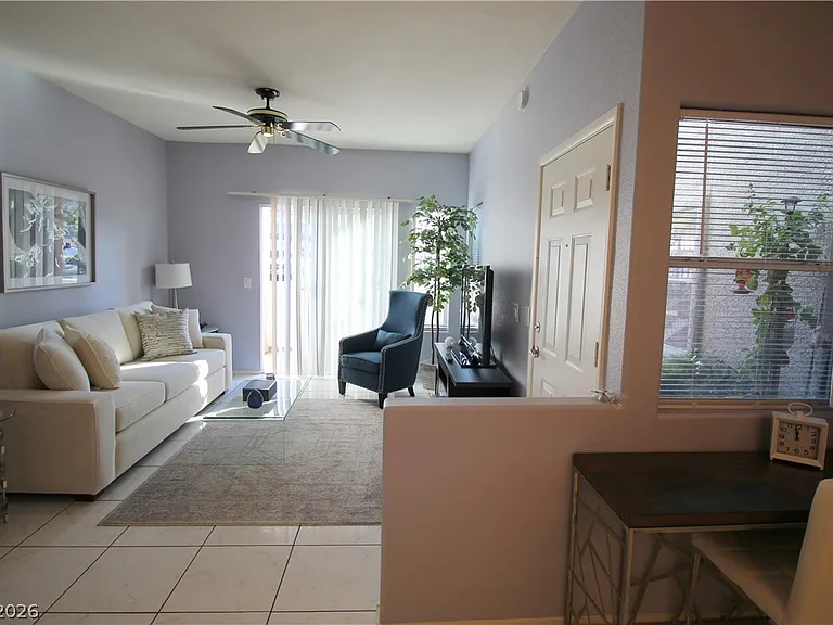 2201 Ramsgate Dr #416 — Photo 3