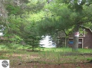 1957 2nd Oak St, Prescott, MI 48756