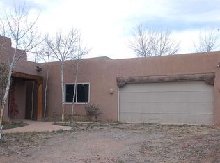 19 Ojo De La Vaca Rd, Santa Fe, NM 87508