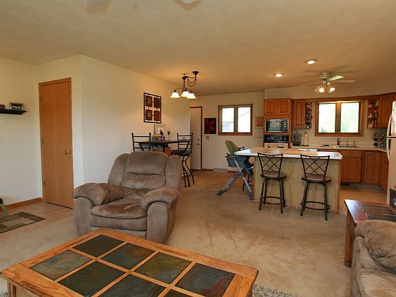 2nd image of 3646 Balmoral Dr