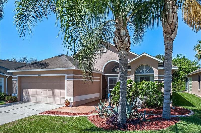 1st image of 3243 Castle Rock Cir