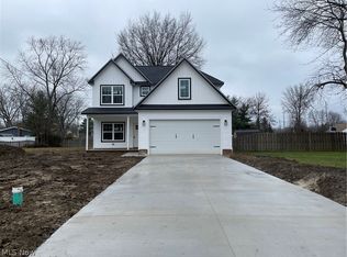 7315 Andover Dr, Mentor, OH 44060