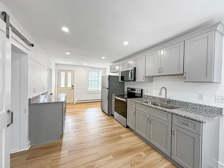 171 Engle Ln — Photo 8