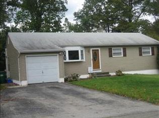 12 Onondaga Dr, Wappingers Falls, NY 12590