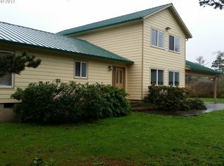 67170 Spinreel Rd, North Bend, OR 97459