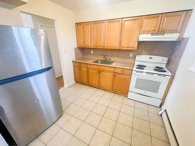148 N 22nd St #1 — Photo 4