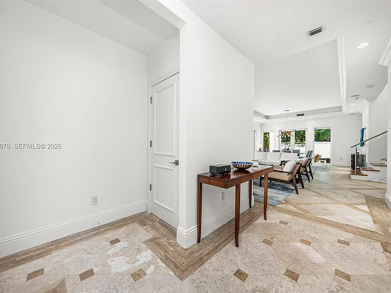 6 Coconut Ln — Photo 3