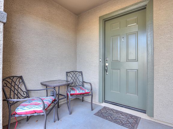 3rd image of 40501 W Helen Ct