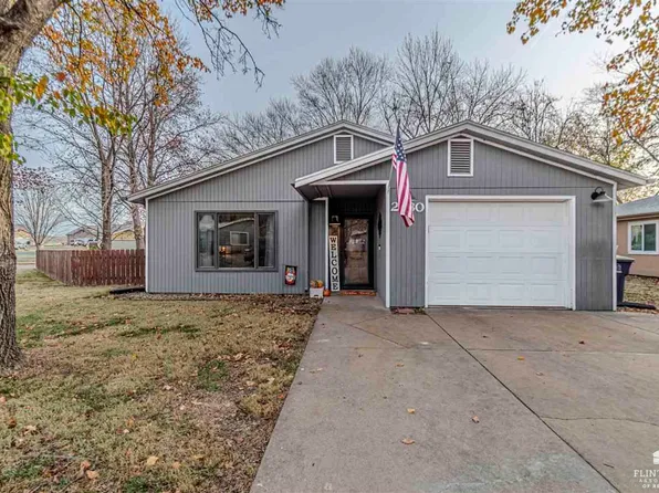 2430 Purcells Ml, Manhattan, KS 66502