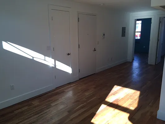 Rented by Premier Metro Realty Corp | media 38